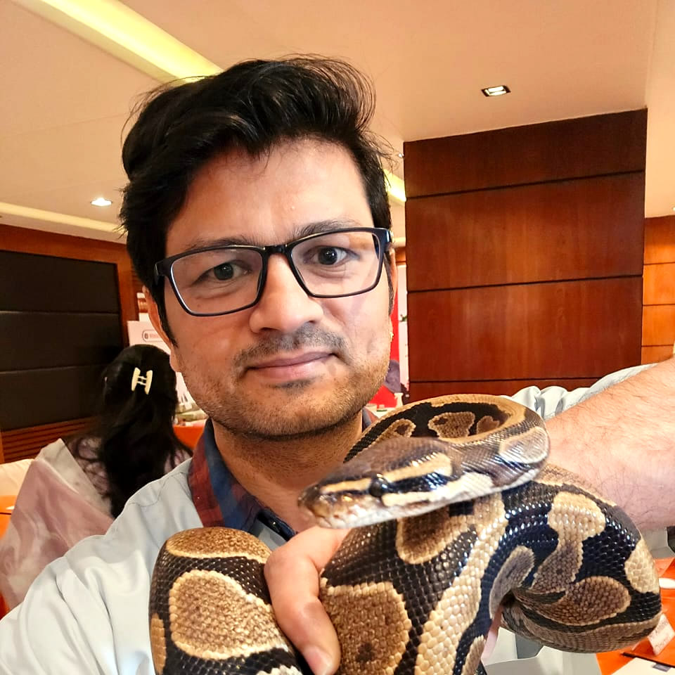 Dr. Parmod, Pet Chikitsa
